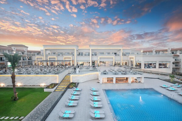 Exterior - The V Luxury Resort Sahl Hasheesh (Sahl Hasheeh)