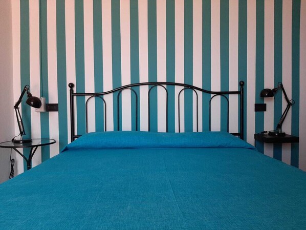 Design Room | Individually furnished, free WiFi - Calendiluna (Castelnuovo Magra)