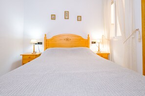 2 camere, ferro/asse da stiro, Wi-Fi gratuito, lenzuola