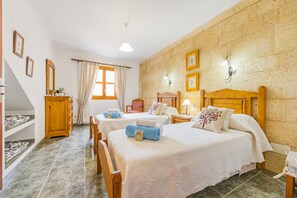 4 bedrooms, in-room safe, free WiFi, bed sheets