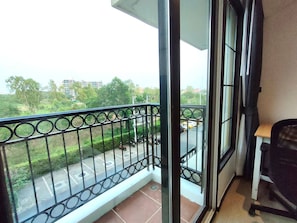 Apartment, 1 Bedroom, Accessible, Balcony | Property grounds