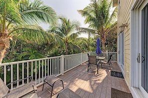 House, 5 Bedrooms, Private Pool | Balcony