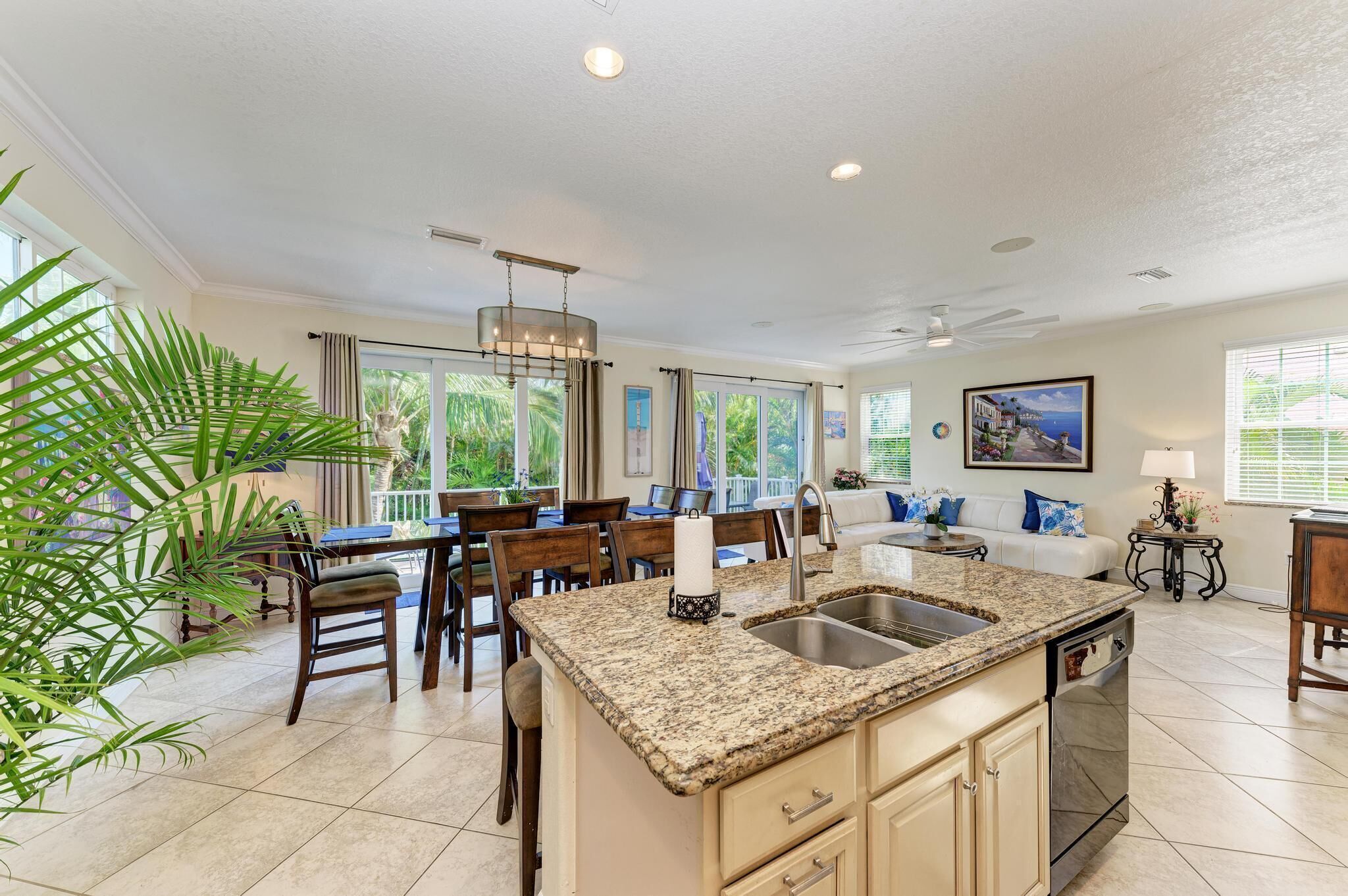 House, 5 Bedrooms, Private Pool | Dining room
