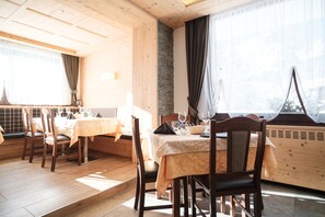 Restaurant - Hotel Piccola Baita (Molveno)