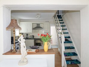 Interior - Berllys (Criccieth)