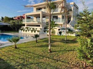 ヴィラ 5 ベッドルーム プライベートプール ガーデンビュー | 外観