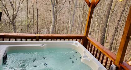 Lux Tranquil Escape! Sauna,Hot Tub,Dog Welcoming!