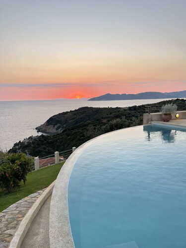 Villas With Private Pool And Amazing Sea View close to Skiathos Town - Olivia 2