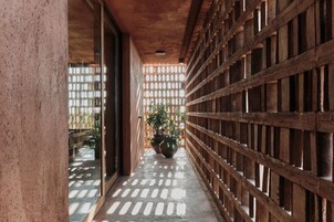 Deluxe Suite, 1 King Bed, Non Smoking | Premium bedding, free minibar items, individually furnished