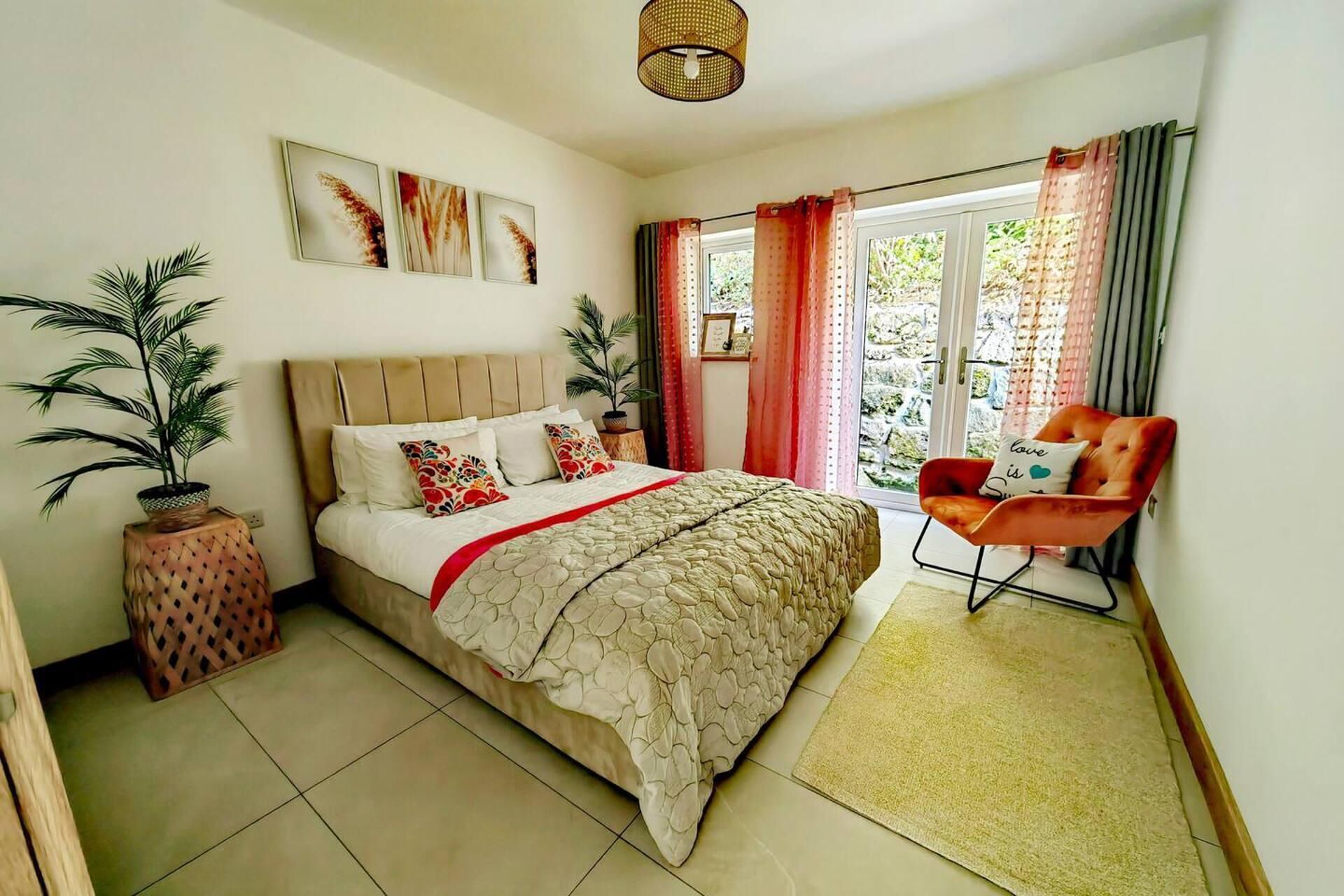 Villa | 4 bilik tidur, seterika/papan seterika, Wi-fi percuma, cadar katil 