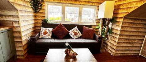 Apartment, 1 Queen Bed with Sofa bed | Living area