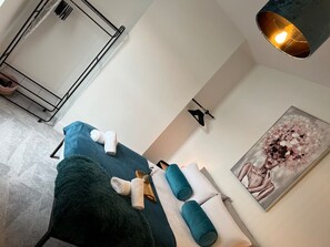 2 Schlafzimmer, Schreibtisch, Bügeleisen/Bügelbrett, WLAN