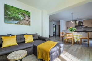 TV - Mountain house Emerald dream (Vela Ucka)