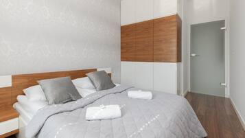 Căn hộ, 2 phòng ngủ, ban công | 2 phòng ngủ, bộ trải giường