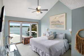 3 bedrooms, iron/ironing board, free WiFi, bed sheets - Poolside Condo with Amazing Lake Views & Design (Osage Beach)