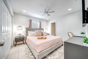3 chambres, bureau, fer et planche à repasser, Wi-Fi gratuit
