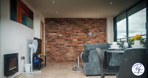 TV, fireplace, video games, Netflix