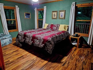 3 camere, ferro/asse da stiro, Wi-Fi gratuito, lenzuola