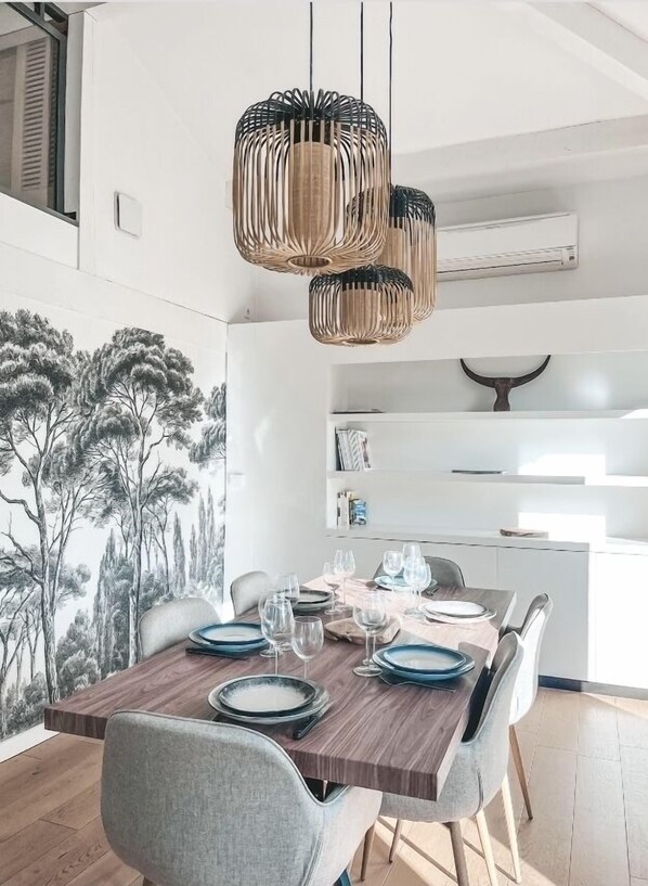 Dining - Pretty villa close to Nîmes town center (Nîmes)