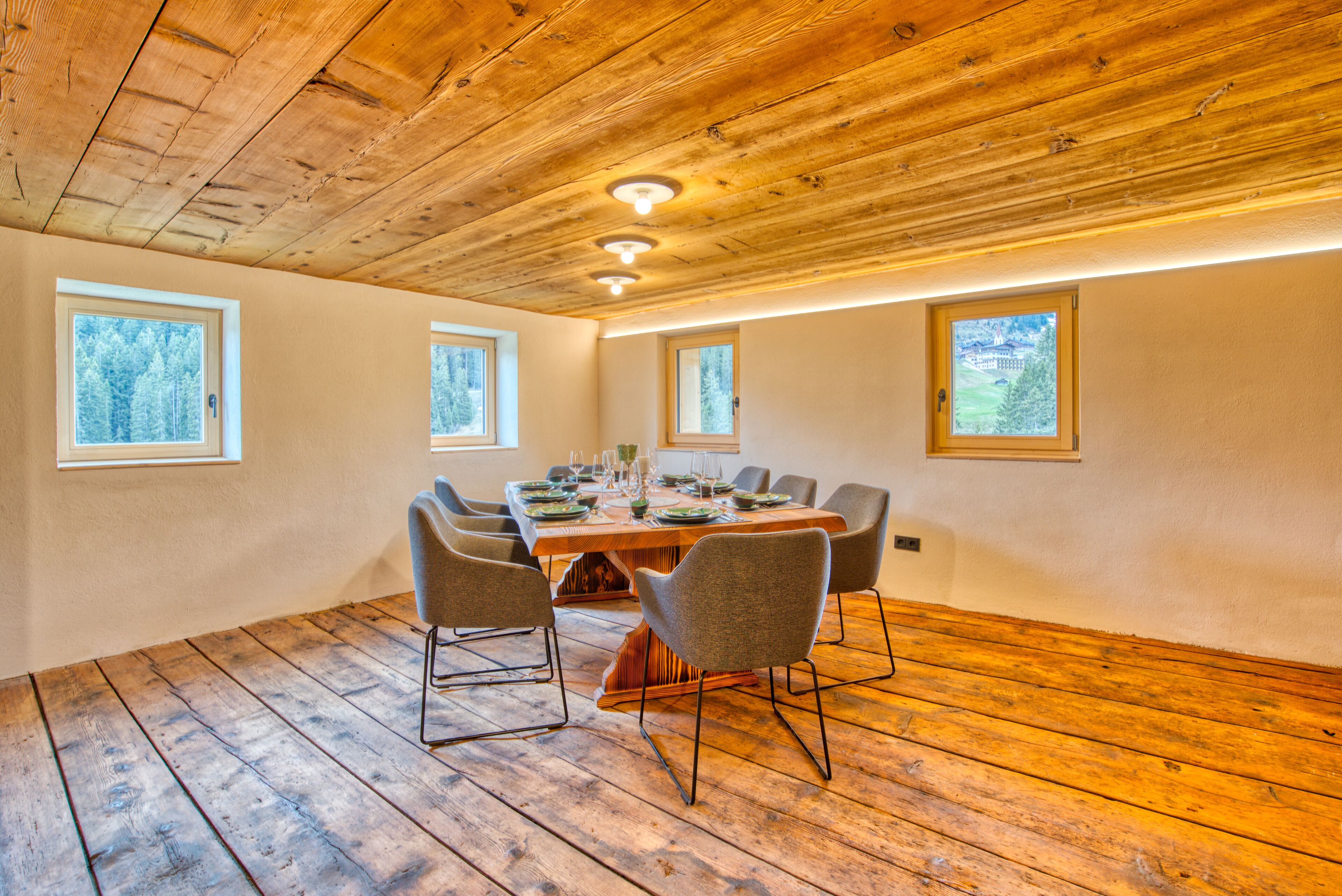 Luxury-Chalet, 3 Schlafzimmer, Sauna | Essbereich im Zimmer