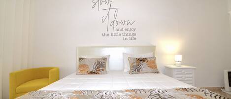 3 bedrooms, iron/ironing board, travel cot, free WiFi