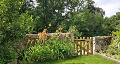 Gßte familial, terrasse privée, BBQ, 4 personnes