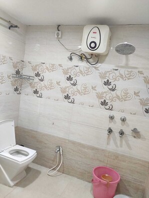 Superior Room, Smoking, Ensuite | Iron/ironing board, free WiFi - The Park Premium - Bhuabaneswar (Bhubaneshwar)