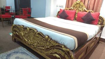Superior Room, Smoking, Ensuite | Iron/ironing board, free WiFi