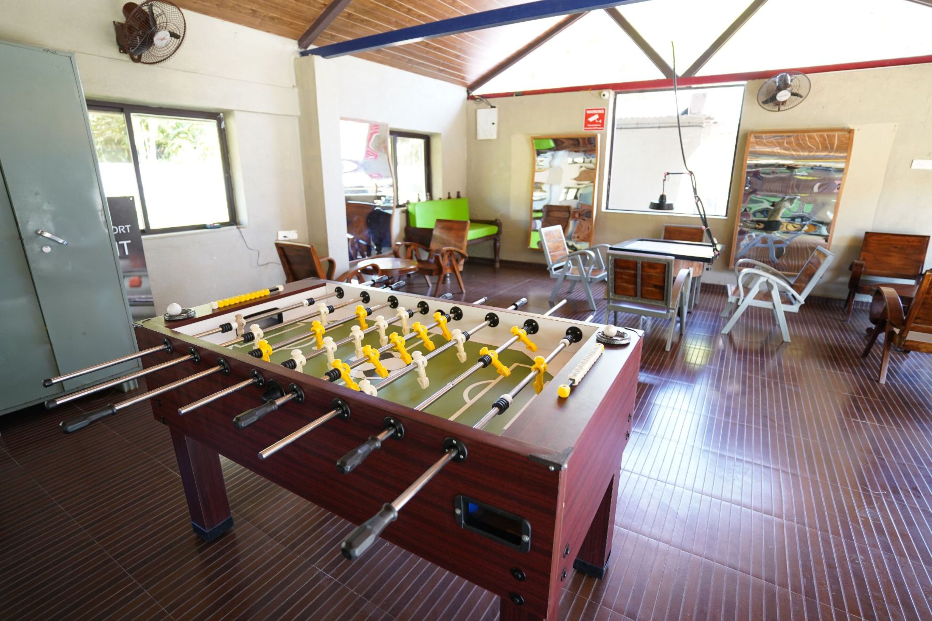 Área de juegos infantiles techada