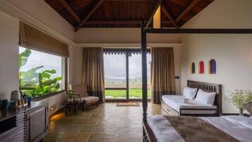 Luxury Room | Bed sheets