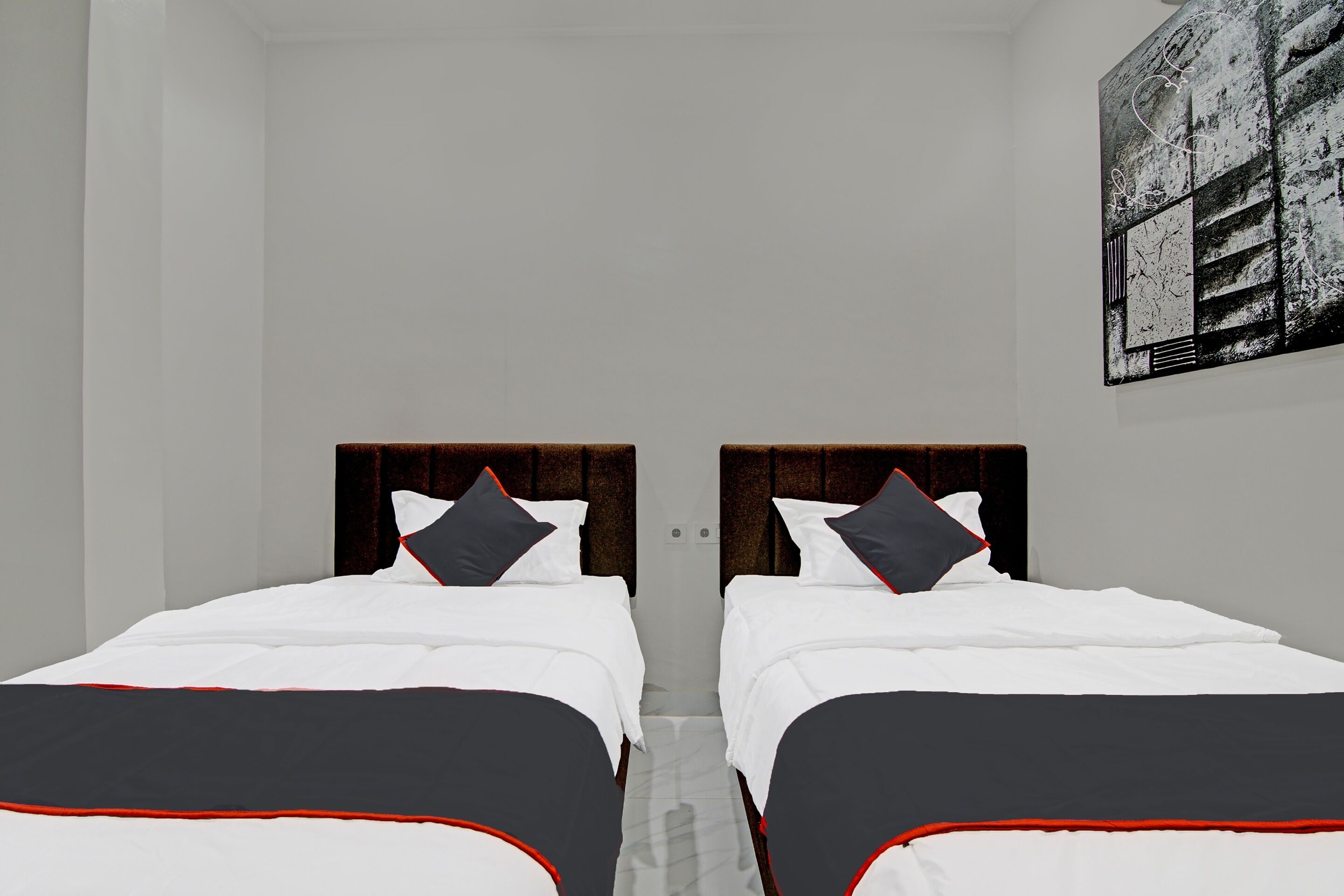 classic suite | laptop workspace, free wifi, bed sheets