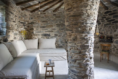 Onos Living Experience