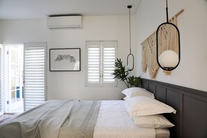 3 habitaciones, tabla de planchar con plancha, wifi y ropa de cama 