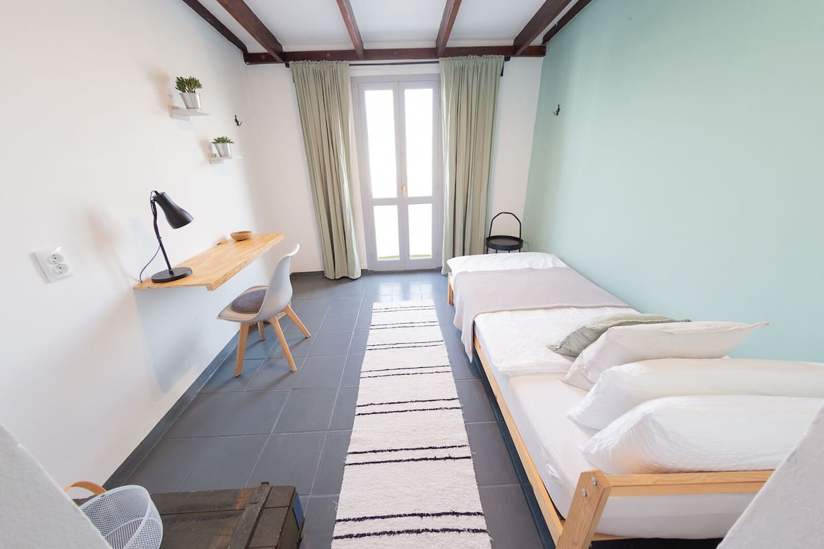 Standard Single Room | Desk, laptop workspace, WiFi (free), individually decorated
