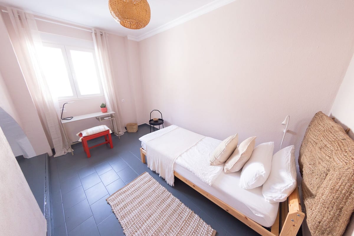 Habitación individual estándar | Decoración individual, mobiliario individual, escritorio