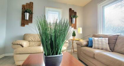 KING BED and 2 FULL BATHS, FULLY FENCED YARD AND CLOSE TO HIGHWAY