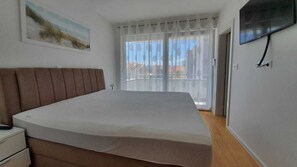 2 chambres, fer et planche à repasser, Wi-Fi gratuit, draps fournis