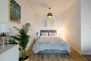 Studiosvit Standard | Strykjärn/strykbräda och gratis wi-fi