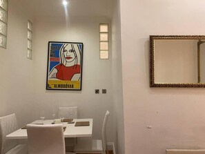 Apartment, Multiple Beds | Dining - Stunning 2-bed Pet Friendly Apartment in Gateshead (Gateshead)