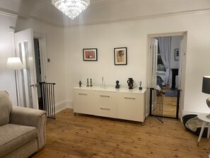 Departamento, varias camas | Interior