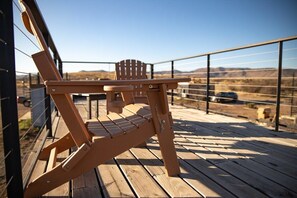 Property grounds - New! Moonlight Ridge-Shipping Container Home (Alpine)