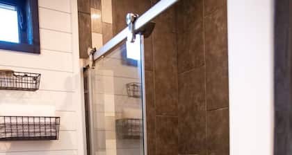 New! Moonlight Ridge-Shipping Container Home