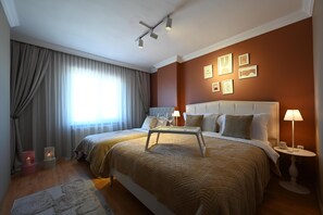3 bedrooms, iron/ironing board, free WiFi, bed sheets - Perfect City House Next to Sea in Heart of Trabzon (Yomra)