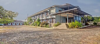 Hotel O Sarbini