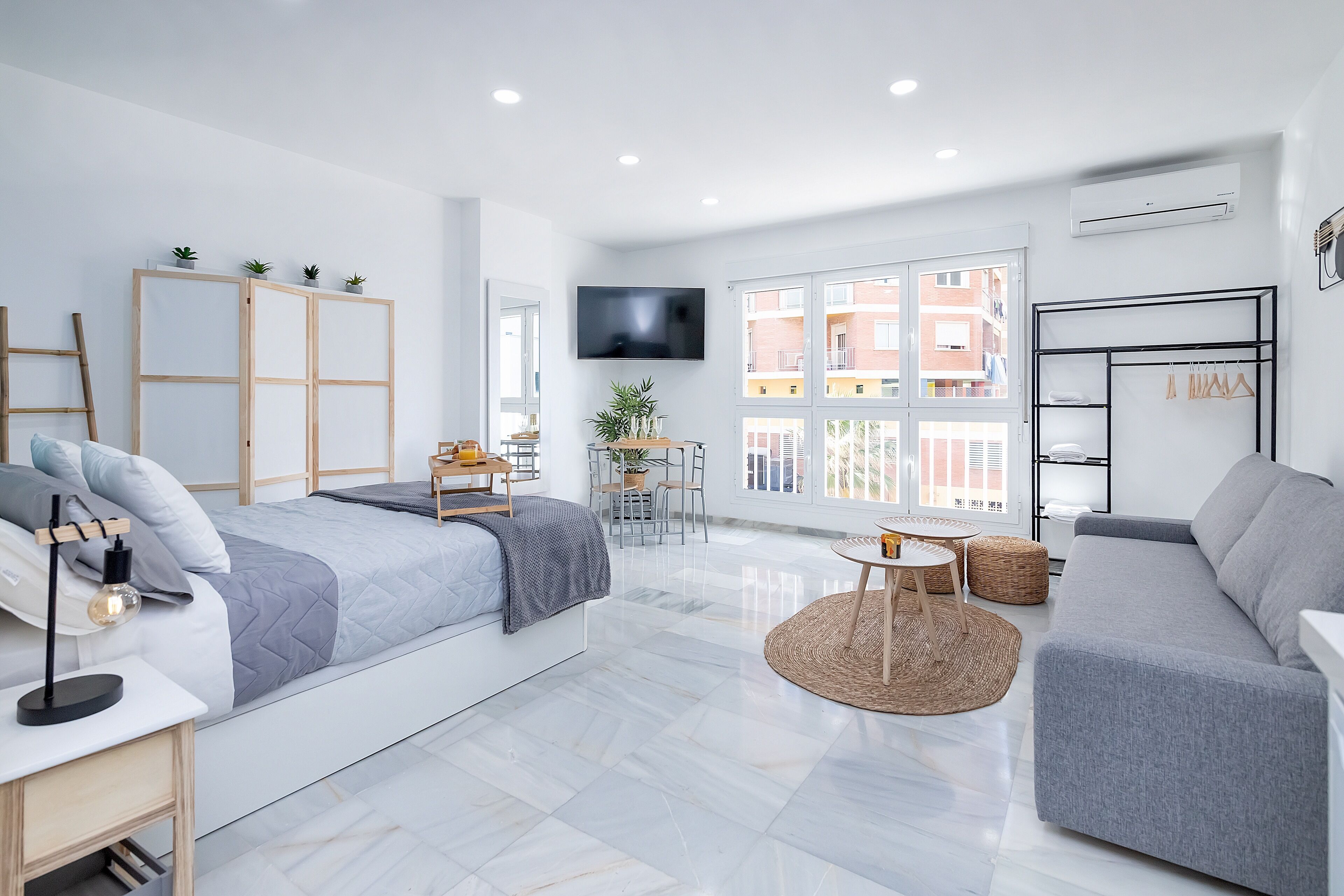 Malagueta Studio, Pier One views