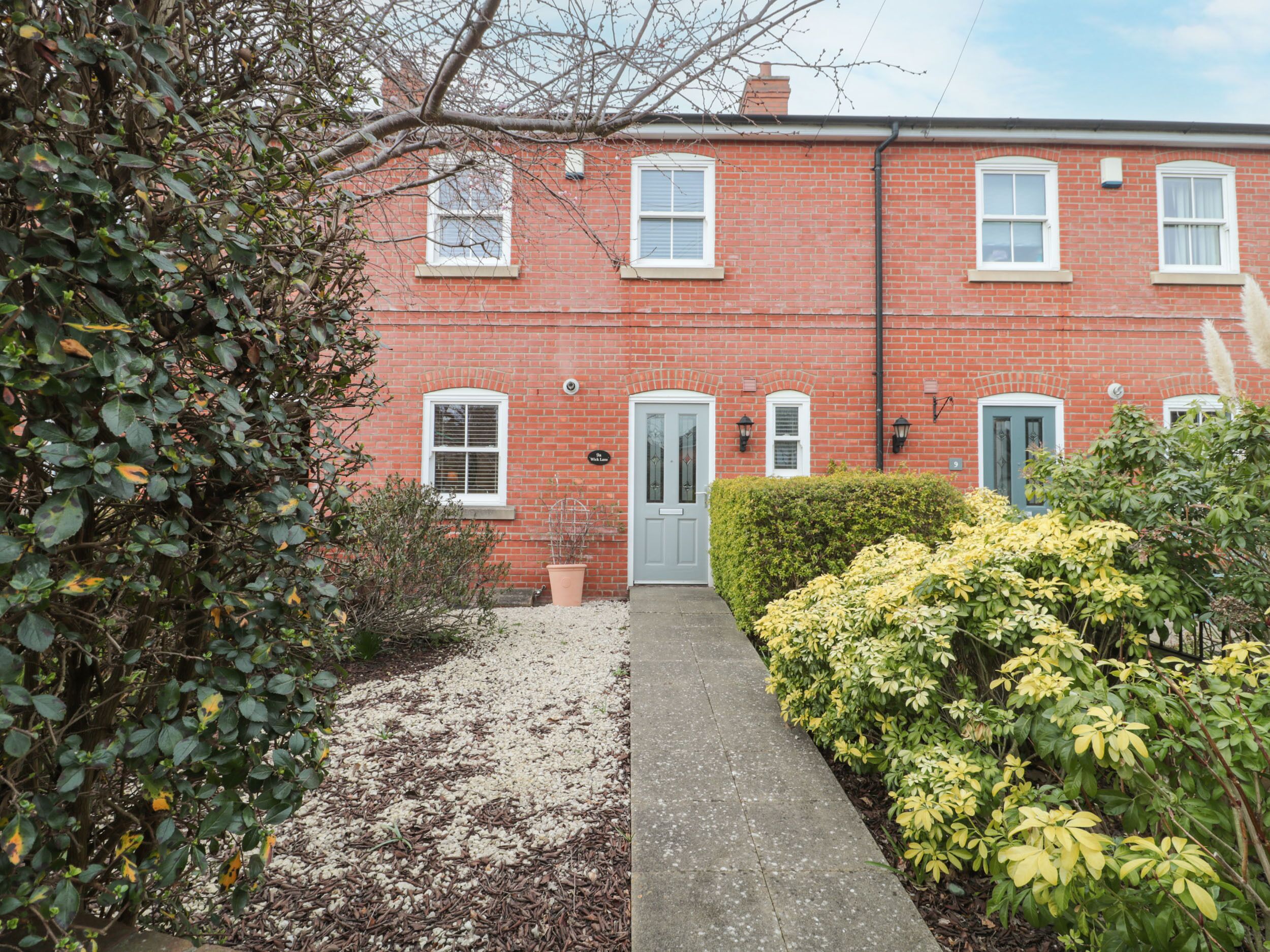 9A WICK LANE, family friendly, with a garden in Christchurch