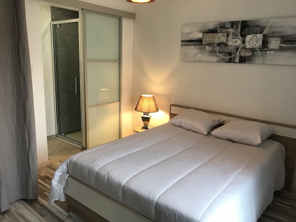 3 slaapkamers, reisbedje, gratis wifi