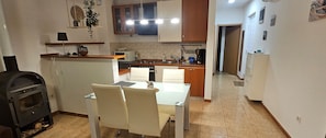 Fridge, oven, coffee/tea maker, toaster