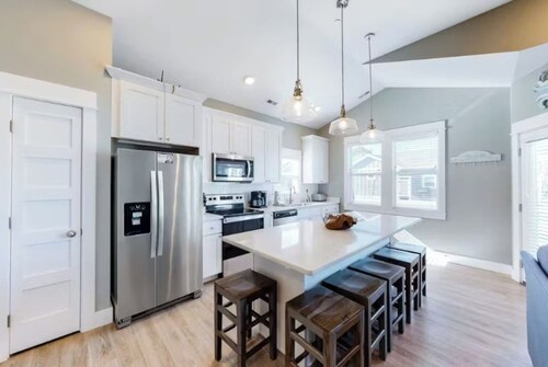 The Great Crabsby: A modern gem in Corolla's heart