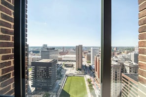 Interior - 2B/2BA Baltimore Skyline Views · Historic High-Rise (Baltimore)